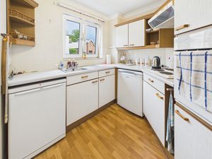 KITCHEN- click for photo gallery